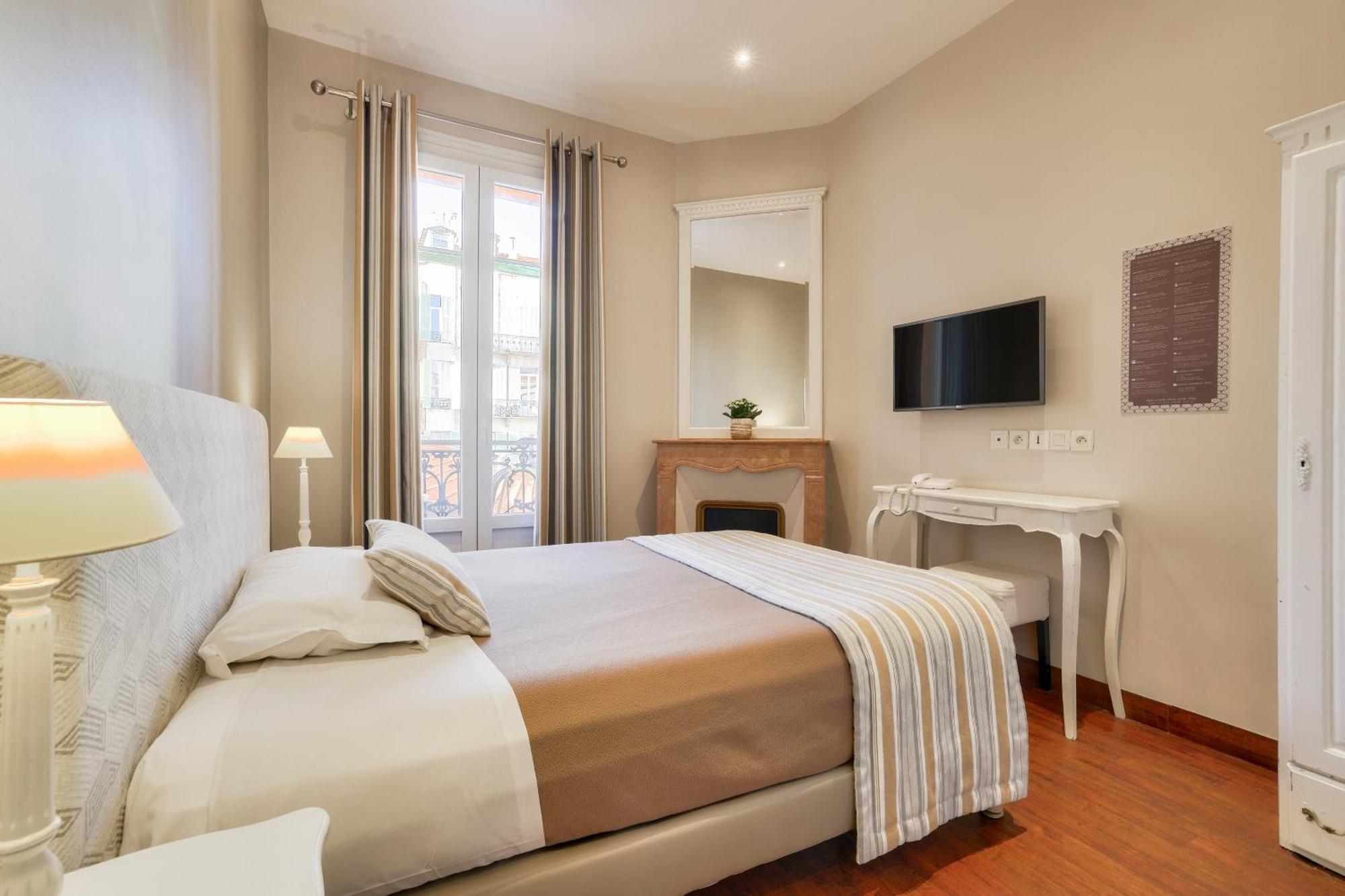 Hotel Lepante Nice Luaran gambar